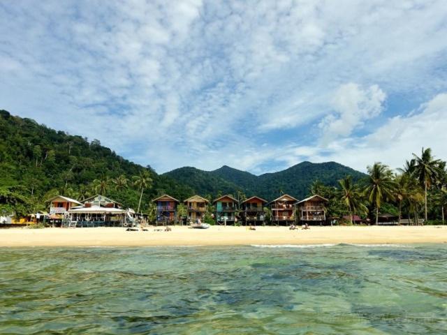 Beachfront Hut Upstairs Astra - Beach Shack Chalet Kampong Juara Extérieur photo